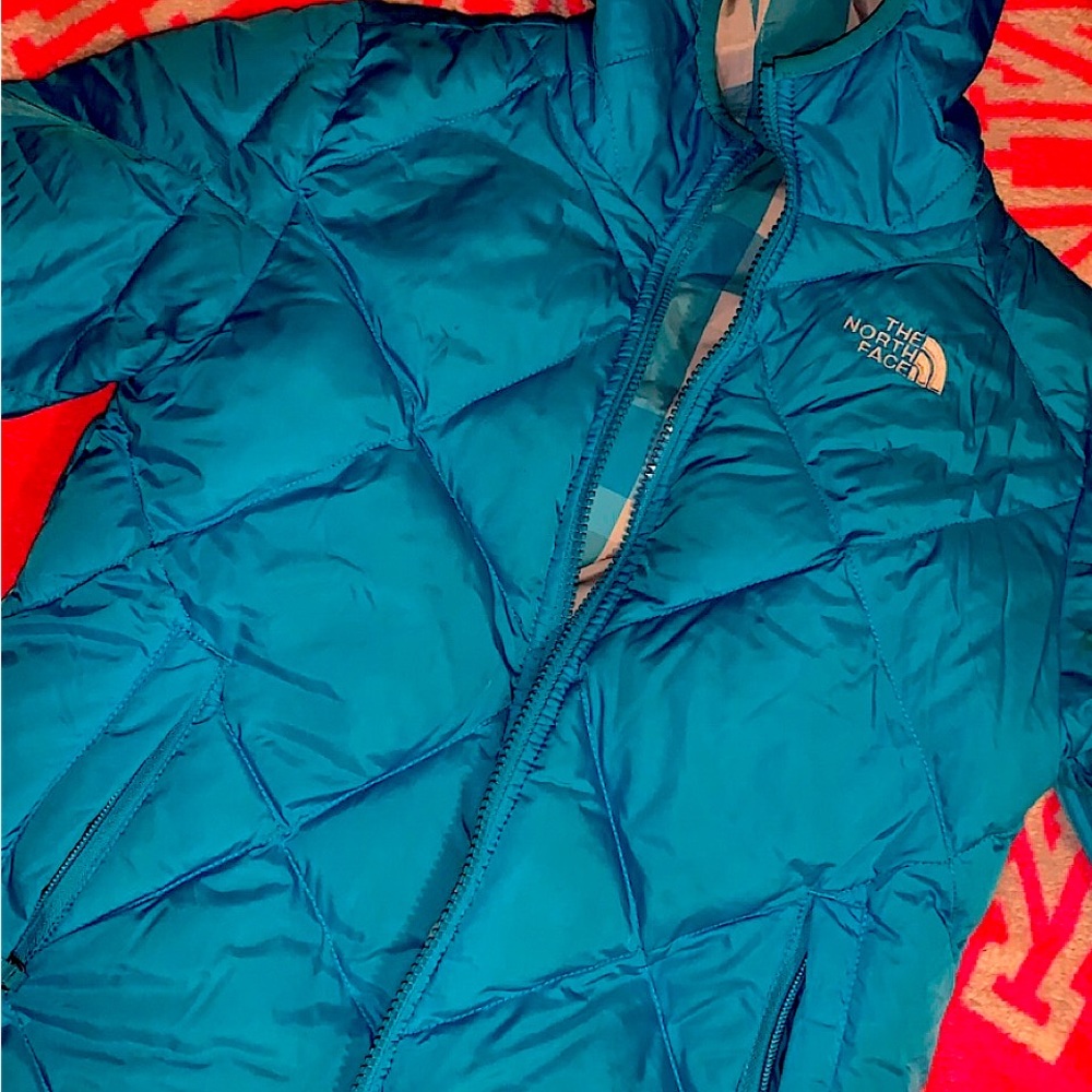 Reversible puffer jacket